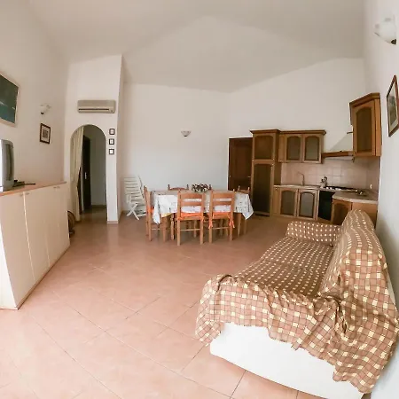 Villetta Degli Ulivi * سان تيودورو